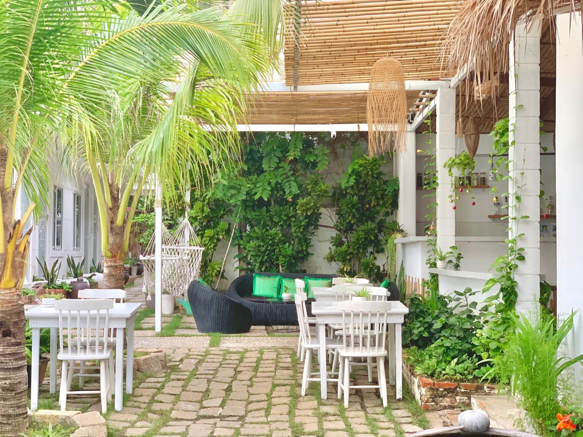 Hotel A L Y S S A Seaside Muine Mui Ne Zewnętrze zdjęcie